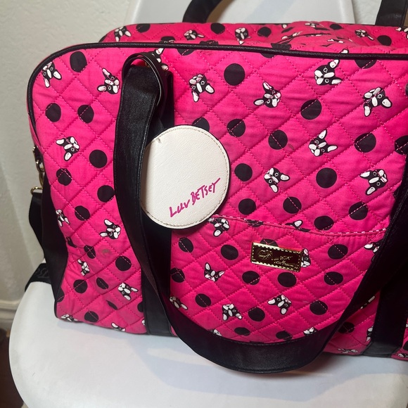 Large Betsy Johnson duffel bag- great condition inside & out. Rare find! Cuuute! - Picture 1 of 17